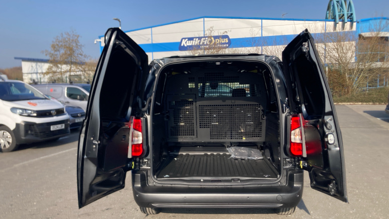 Vauxhall Combo Cargo Combo Xl Diesel 1.5 Turbo D 100ps Prime H1 Crew Van